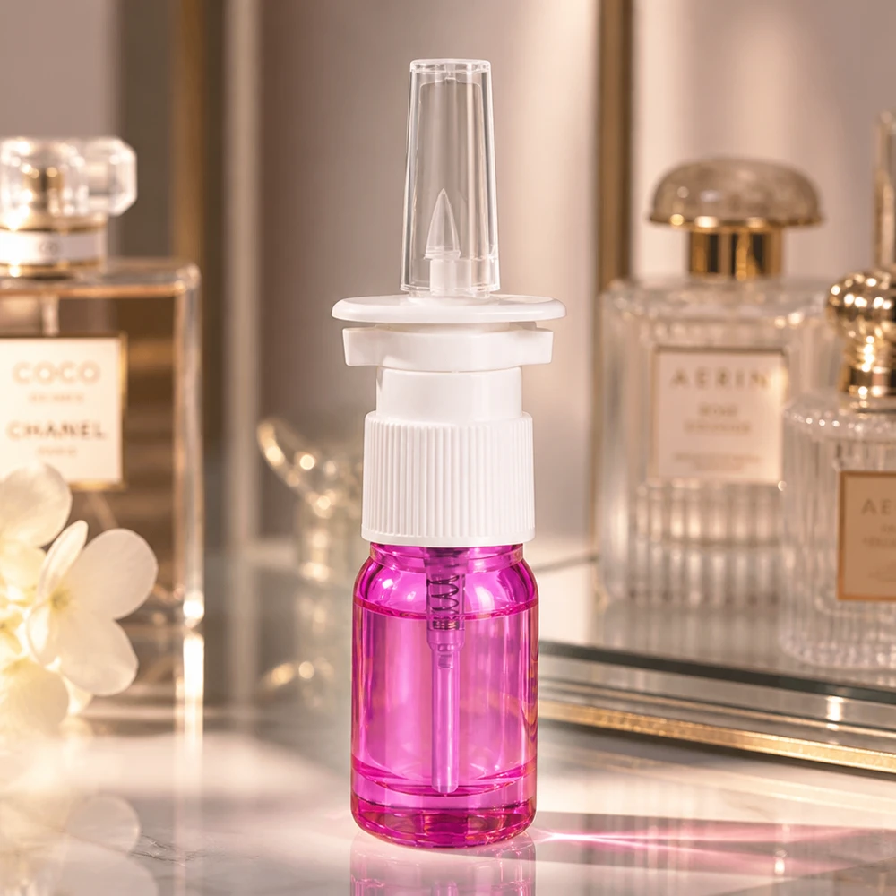 Elegante flacone spray nasale viola da 5 ml con design ergonomico per una facile manipolazione